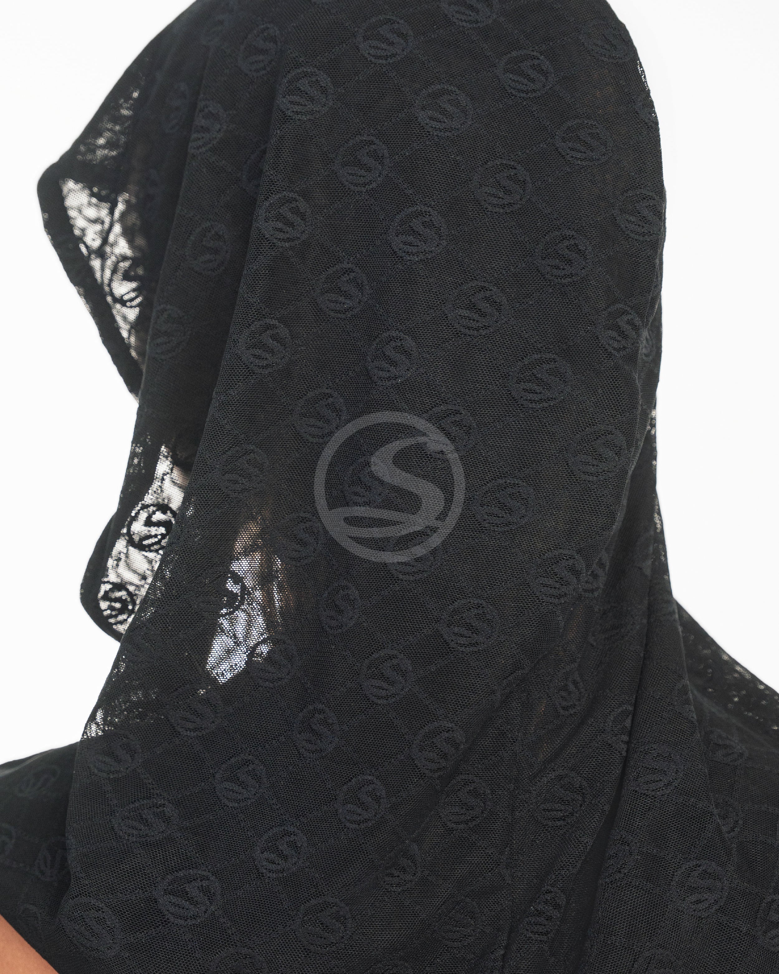 Turbante Oasis Negro Malla en logo Santísimas Ref. S-566