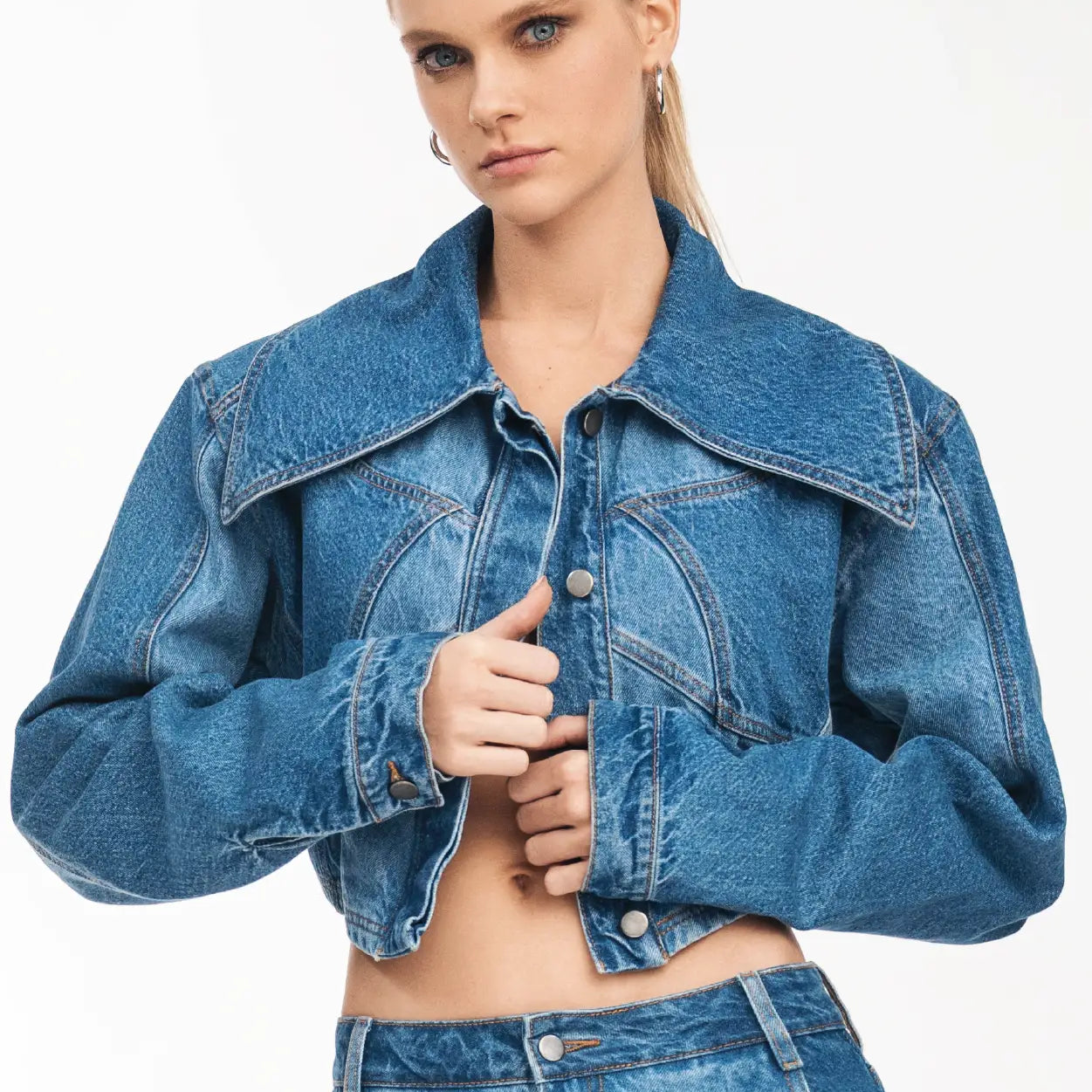 Chaqueta Travesía Azul Playboy x Santísimas Ref. S-675