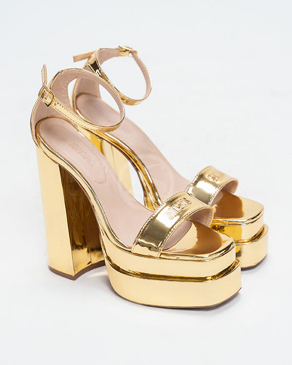 Tacones en Plataforma Santísimas Dorado Ref. S-582