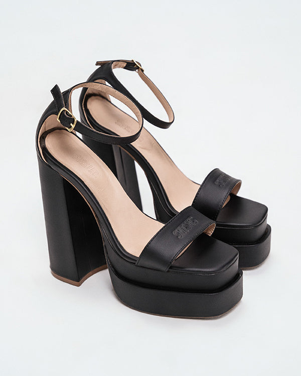 Tacones en Plataforma Santísimas Negro Ref. S-582