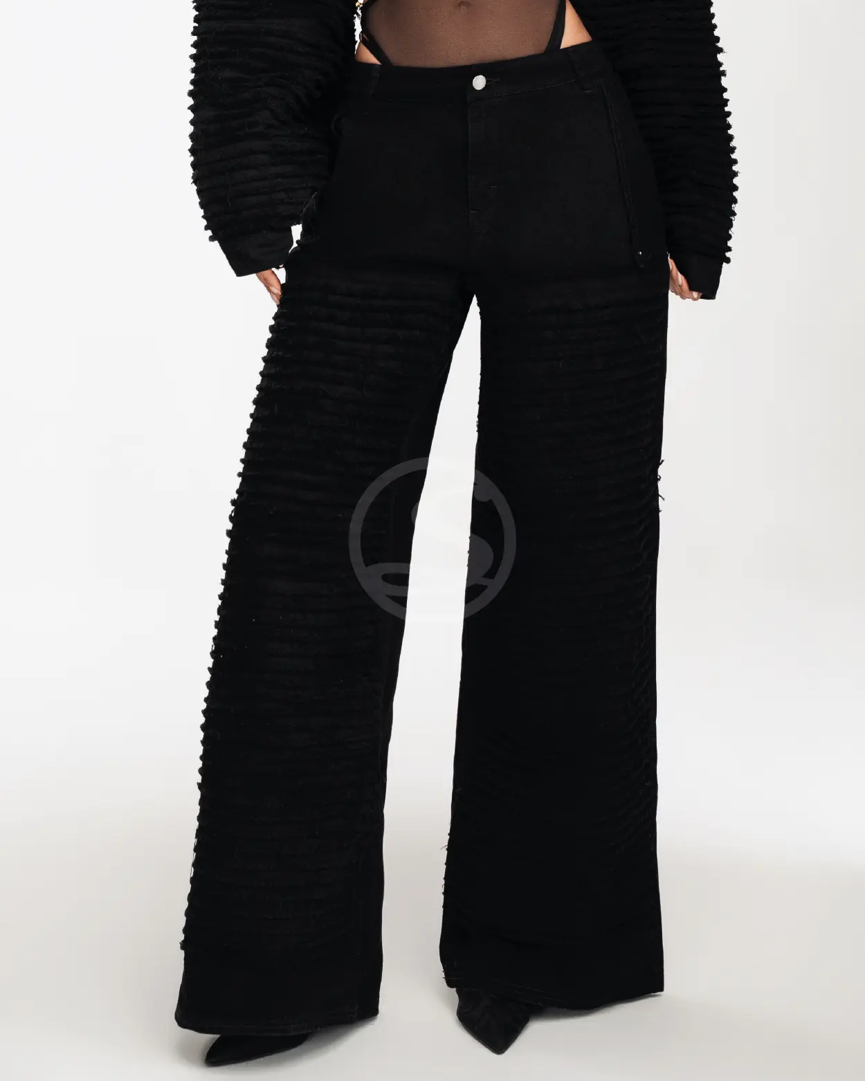 Jean Revelación Negro Santísimas Ref. S-674