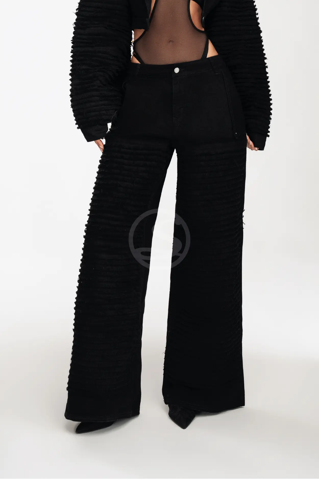 Jean Revelación Negro Santísimas Ref. S-674